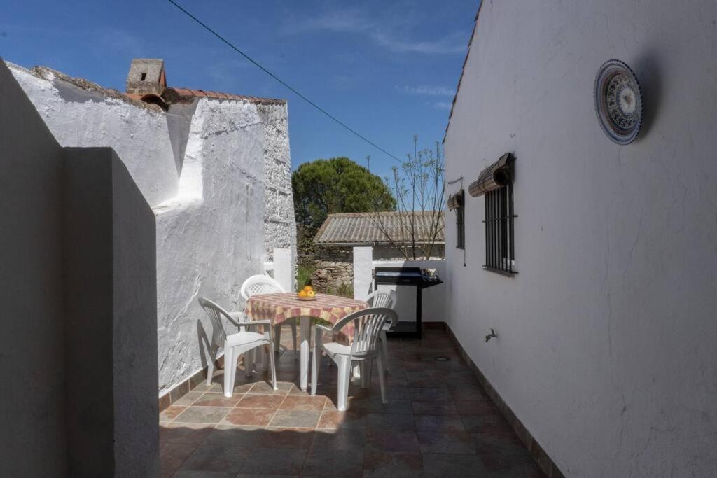 Apartmán Casa Tipica Extremena Cheles Exteriér fotografie